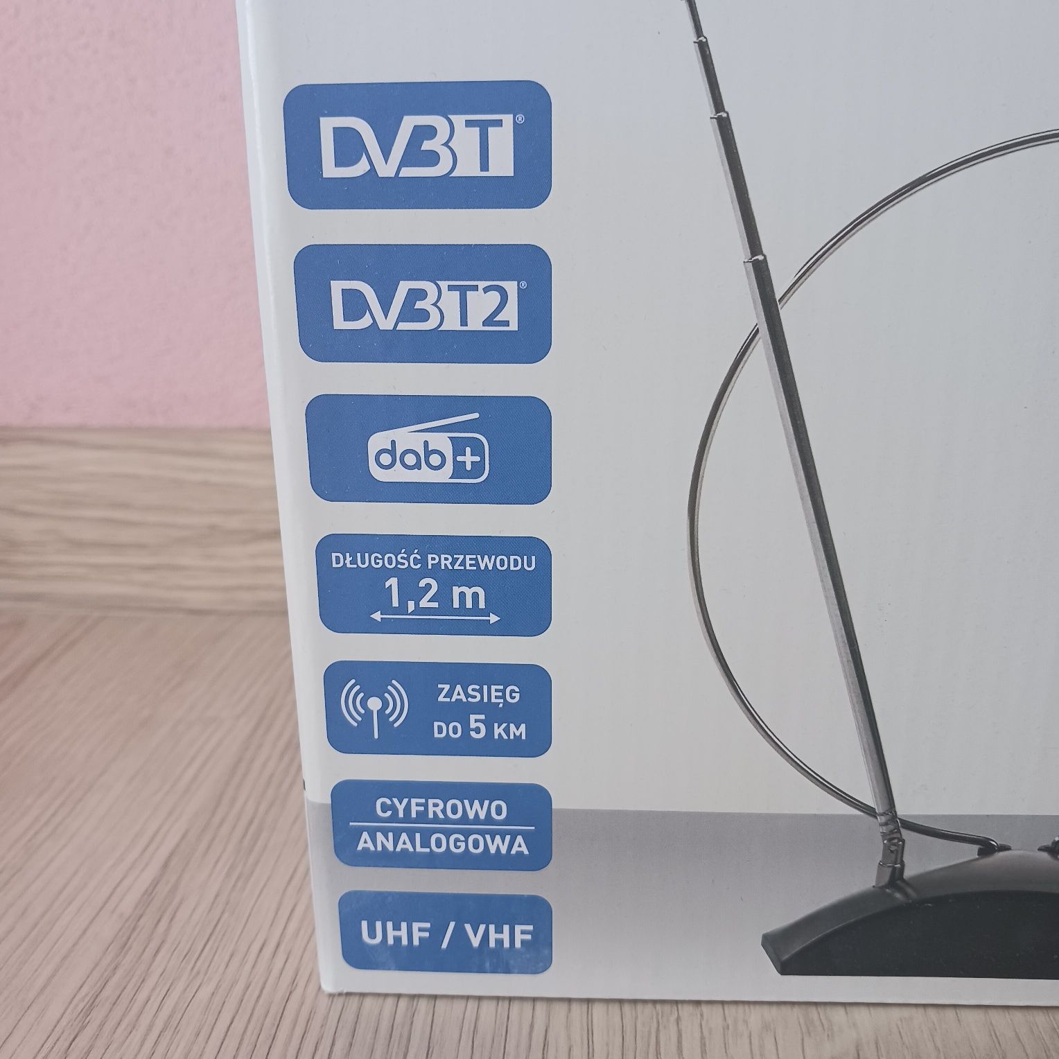 Antena pokojowa do odbioru tv i radia