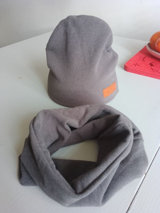 Super czapka z kominem dla dziecka, nowa