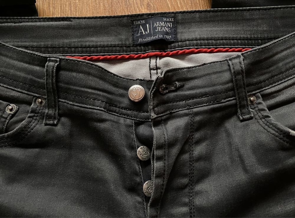 Dżinsy ARMANI JEANS grafitowe Made in Italy 32