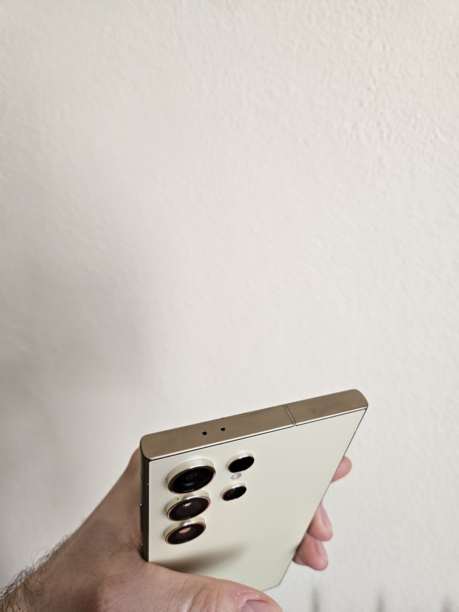 Samsung Galaxy S24 Ultra.В идеале.12/512гб.