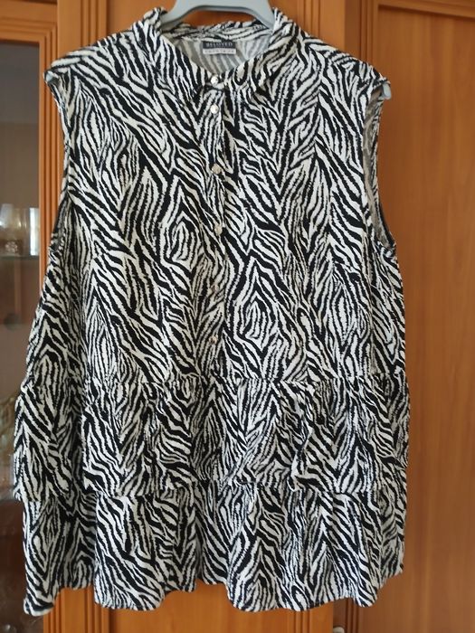 Bluzka bez rękawów,  biało-czarna