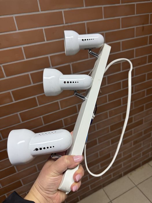 Світильник на 3 лампи