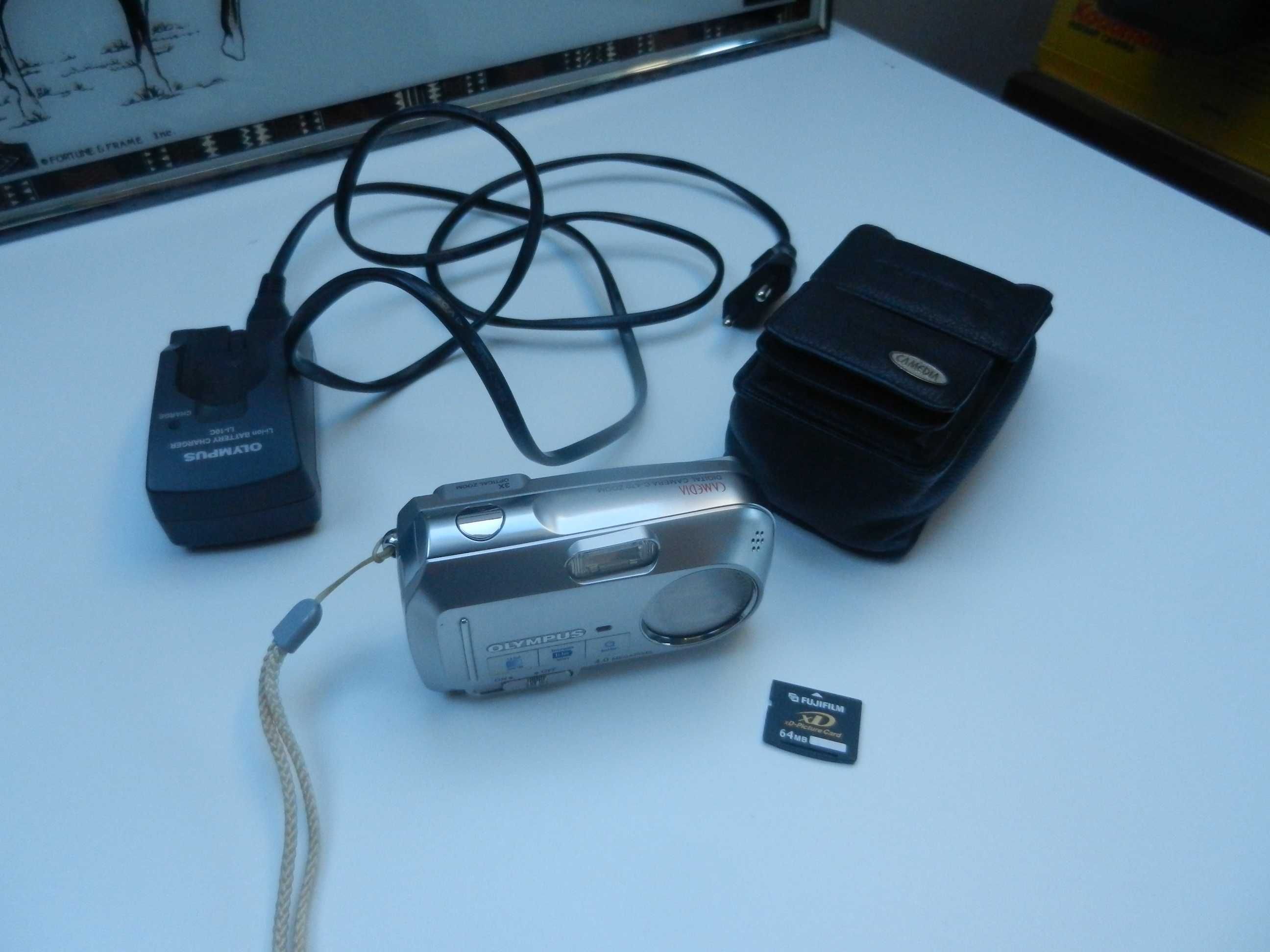 Olympus C-470 Zoom / 4,0 MPx