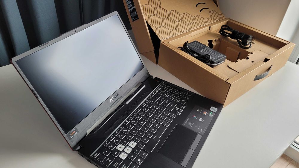 Laptop gamingowy ASUS TUF Gaming 15,6, 144Hz i5-10300H, 16GBRam, win11