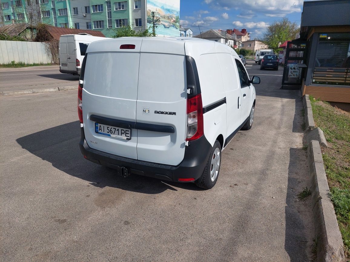 RENAULT DOKKER 1,6 бенз 9тис.км пробіг