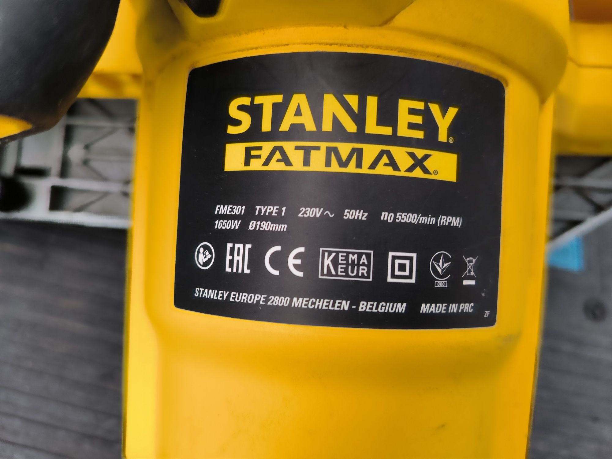 Pilarka piła tarczowa Stanley FME301 Fatmax 1650W 190mm