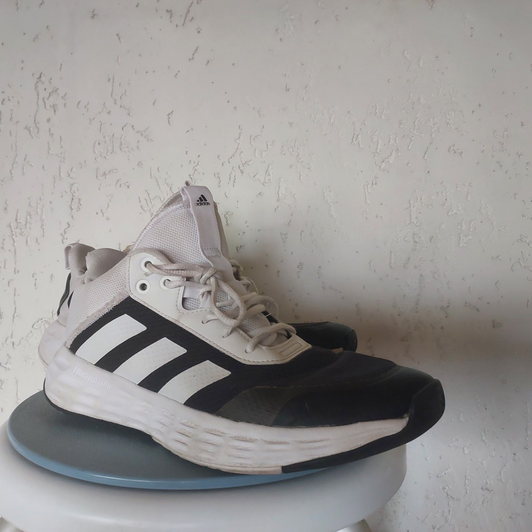 ADIDAS lightmontain 42,2/3