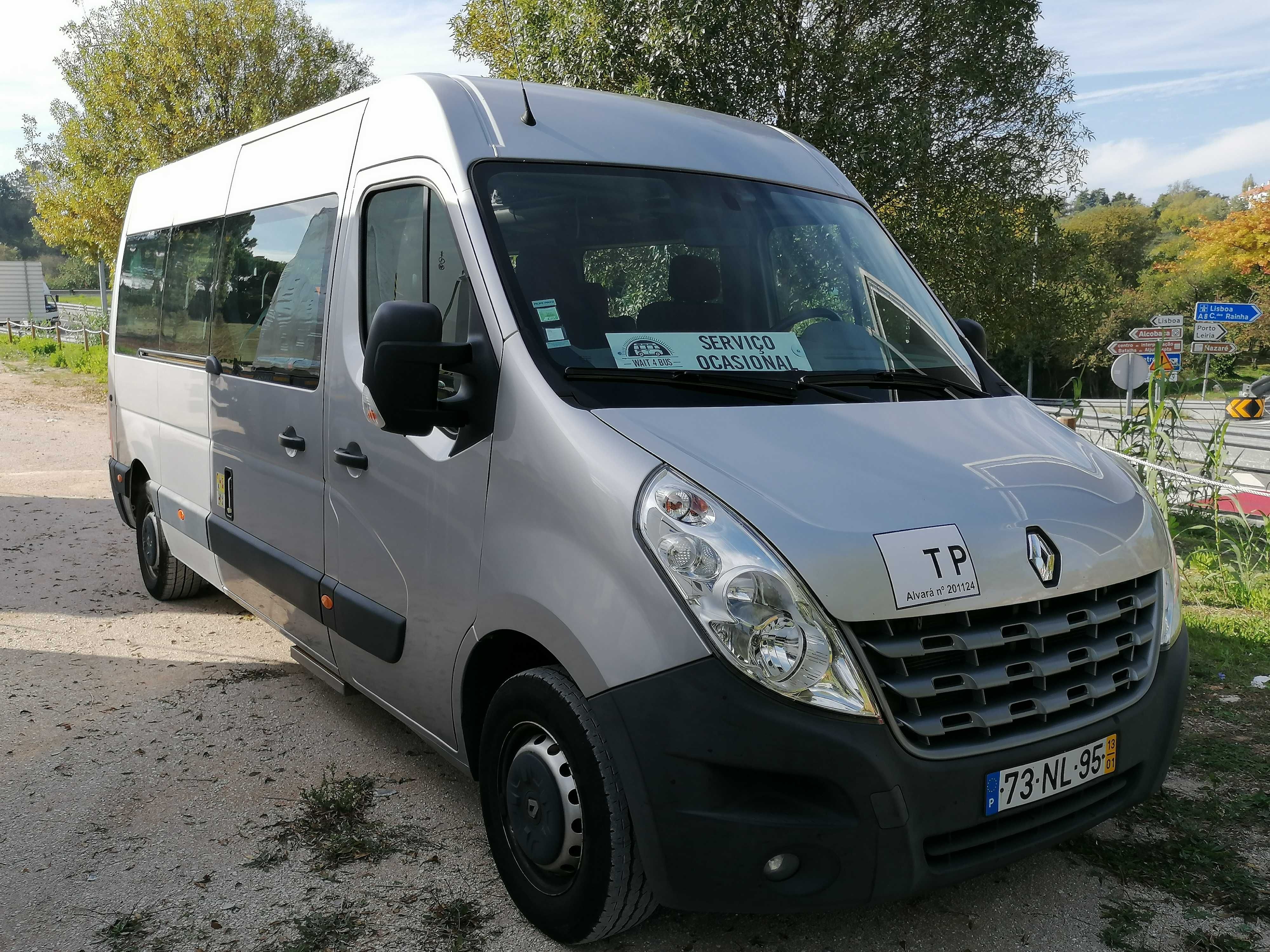 MINIBUS E VAN DE 9 Lugares