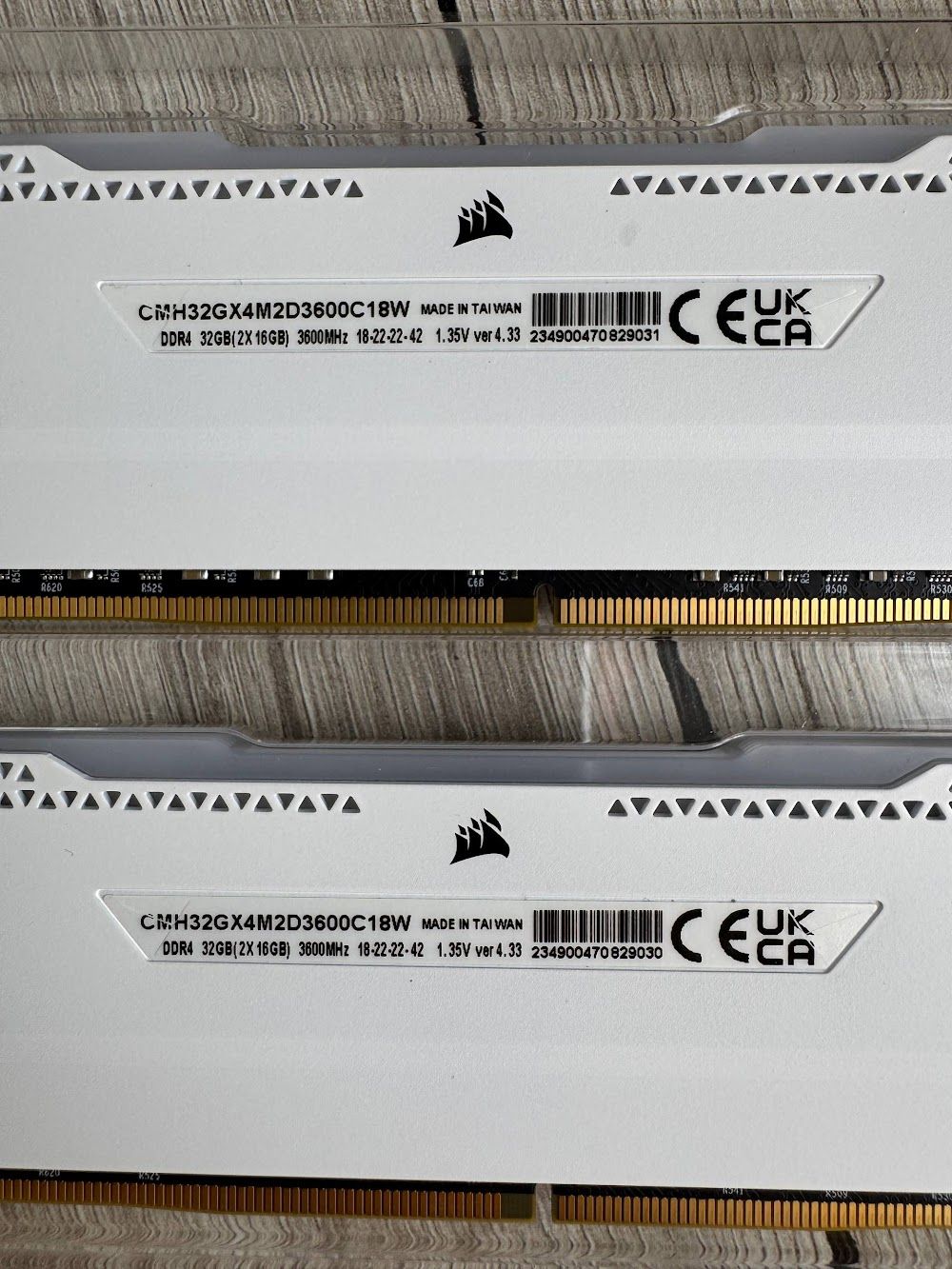 Оперативна памʼять Corsair VENGEANCE RGB PRO DDR4 DIMM (2×16GB) 3600Mz