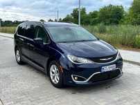 Chrysler Pacifica Touring L Plus