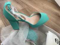 Buty damskie 40 obcas  mietowe