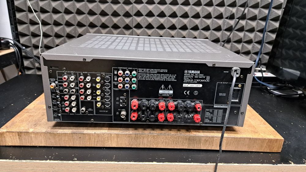Amplituner Yamaha RX-V550