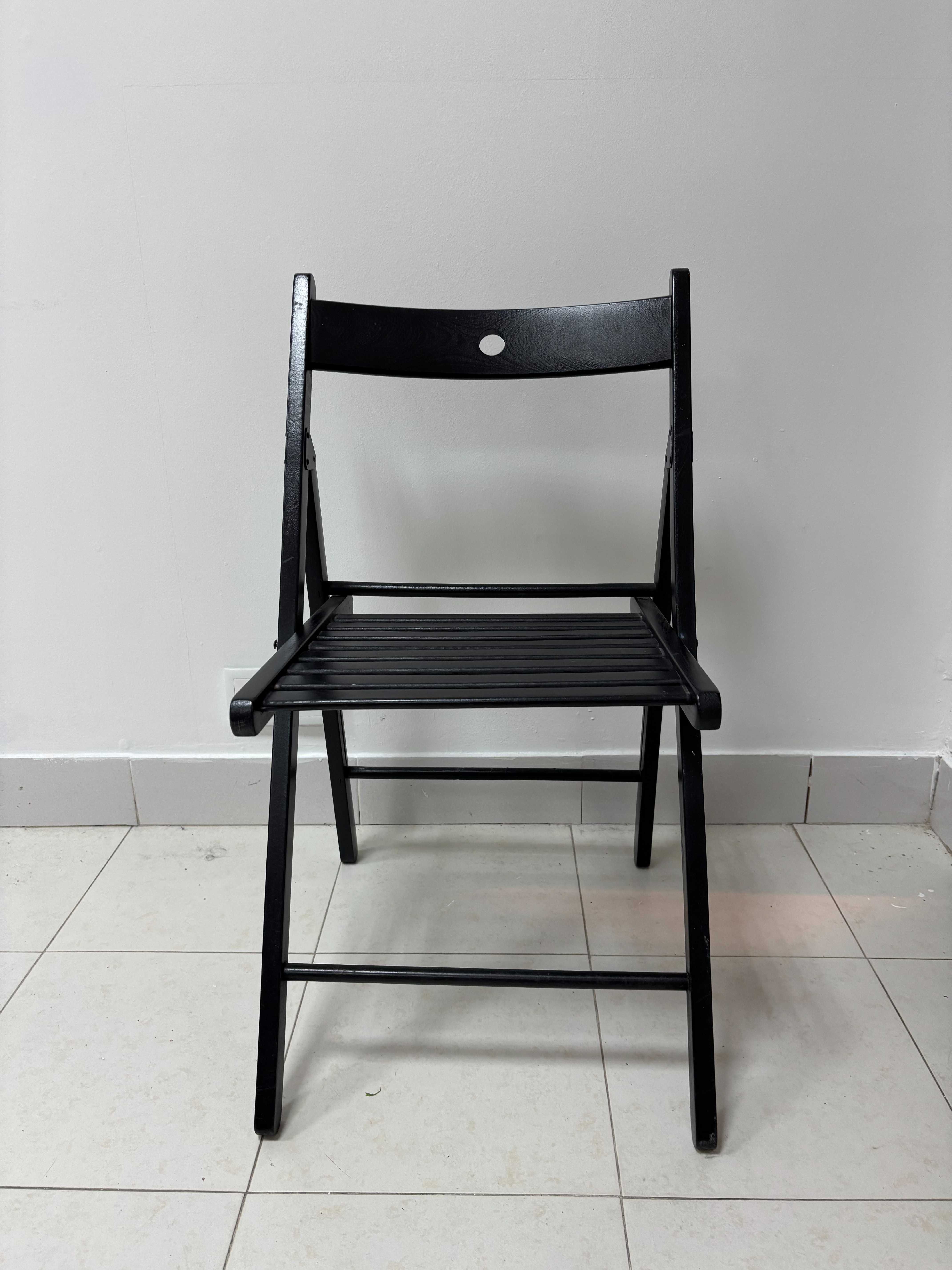 Cadeiras madeira IKEA com coxim (almofada)