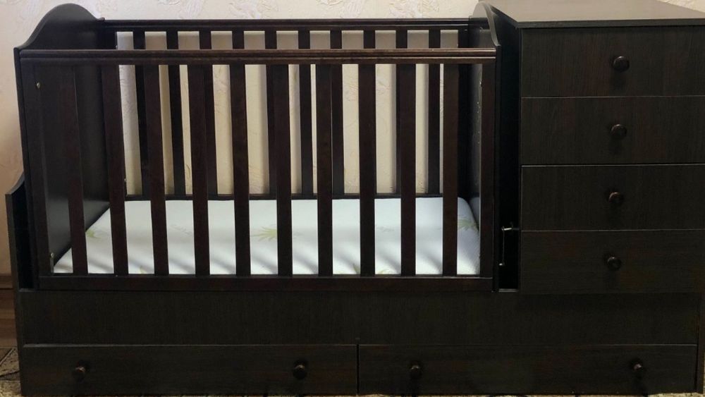 Продам дитяче ліжечко трансформер