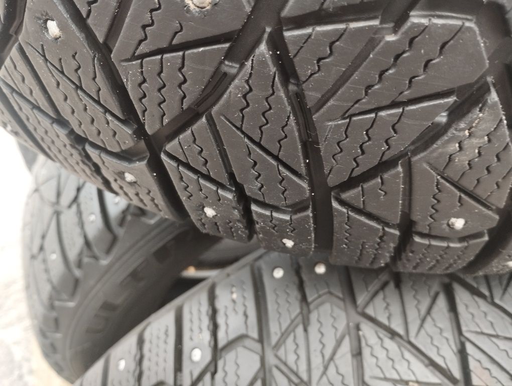 185 65 р15 Goodyear Ultragrip 600 шип.