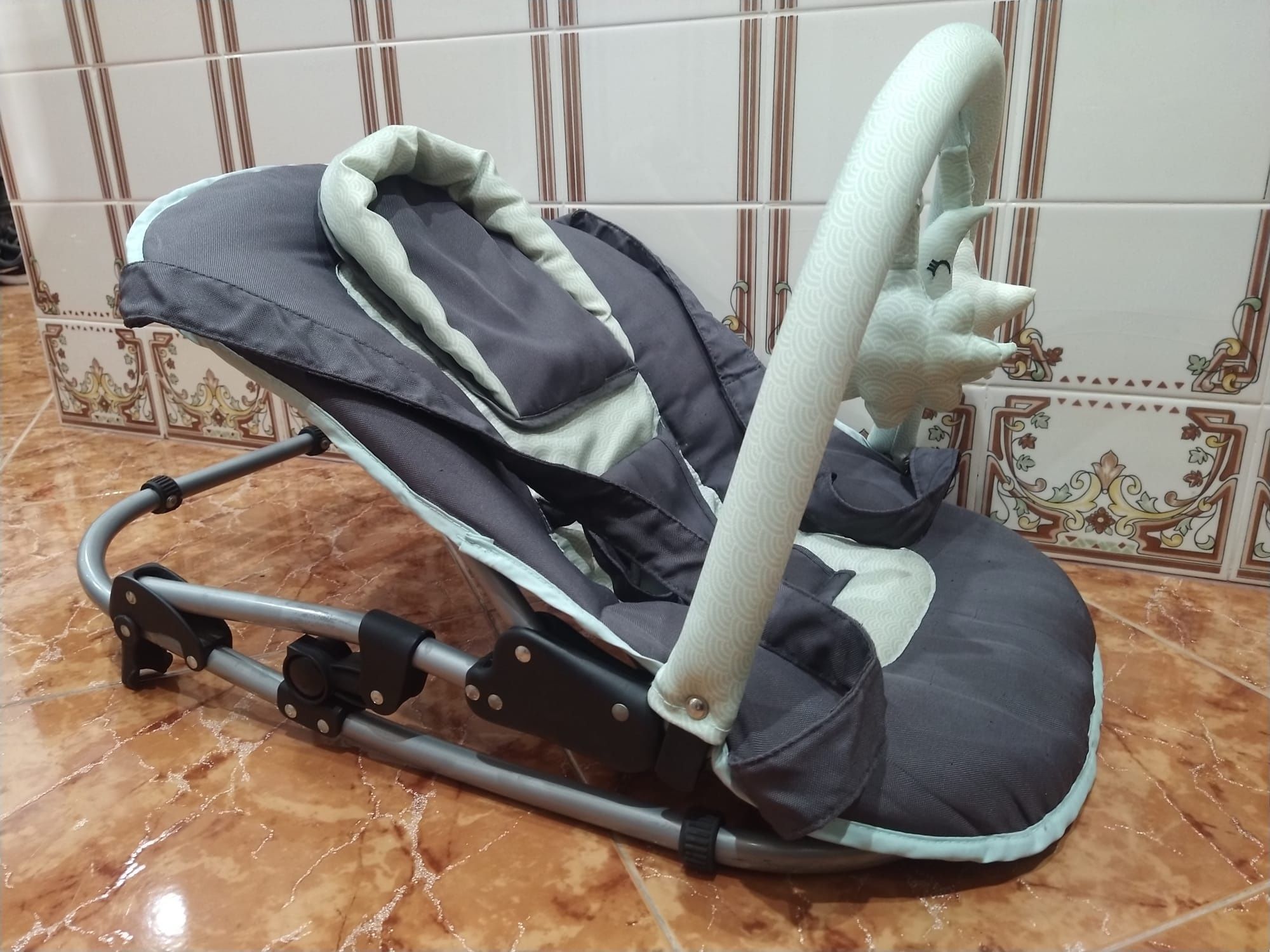 Espreguiçadeira para bebé casa quarto apartamento vivenda carro.