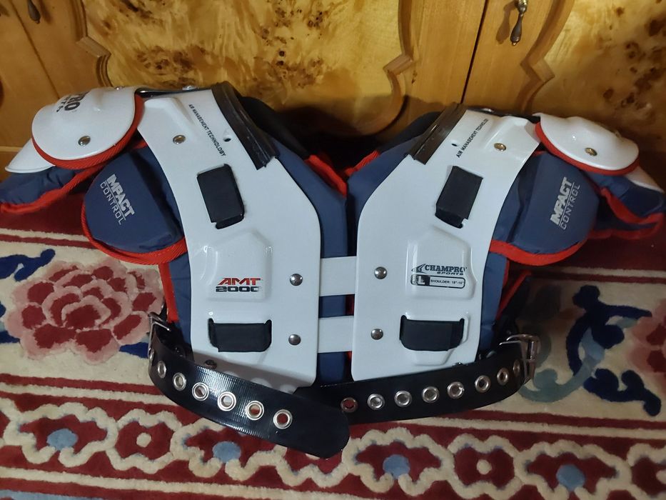 Лати наплічники захист для американського футболу регбі AMT 2000 p.L