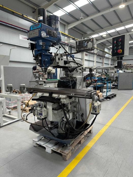 Fresadora Ferramenteira