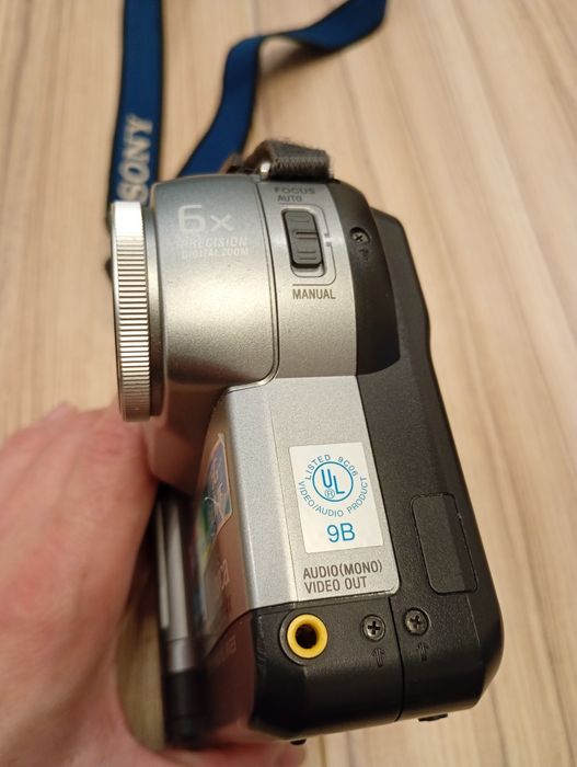 aparat cyfrowy retro SONY MAVICA MVC-FD83 na dyskietki 1,44mb