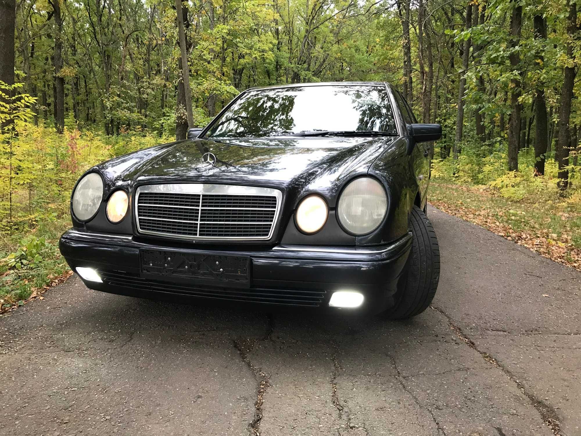 Mercedes-Benz E-Class 1996