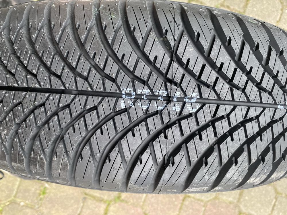 Nowe Opony wieloseznowe Yokohama Blue Earth 4S 195/65R15 91H