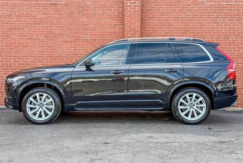 2018 Volvo XC90 T6 Momentum
