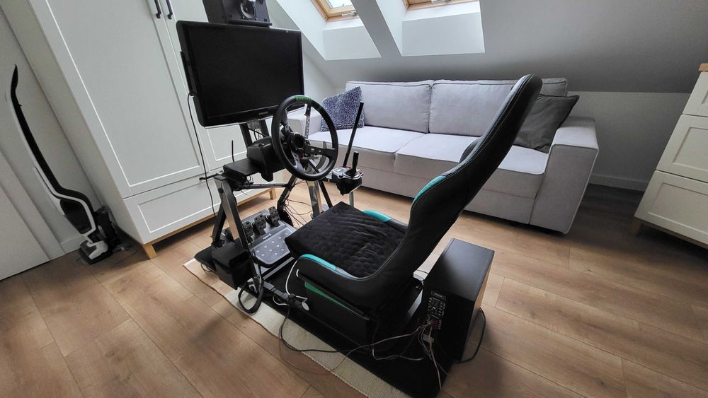 Sim racing kierownica stanowisko