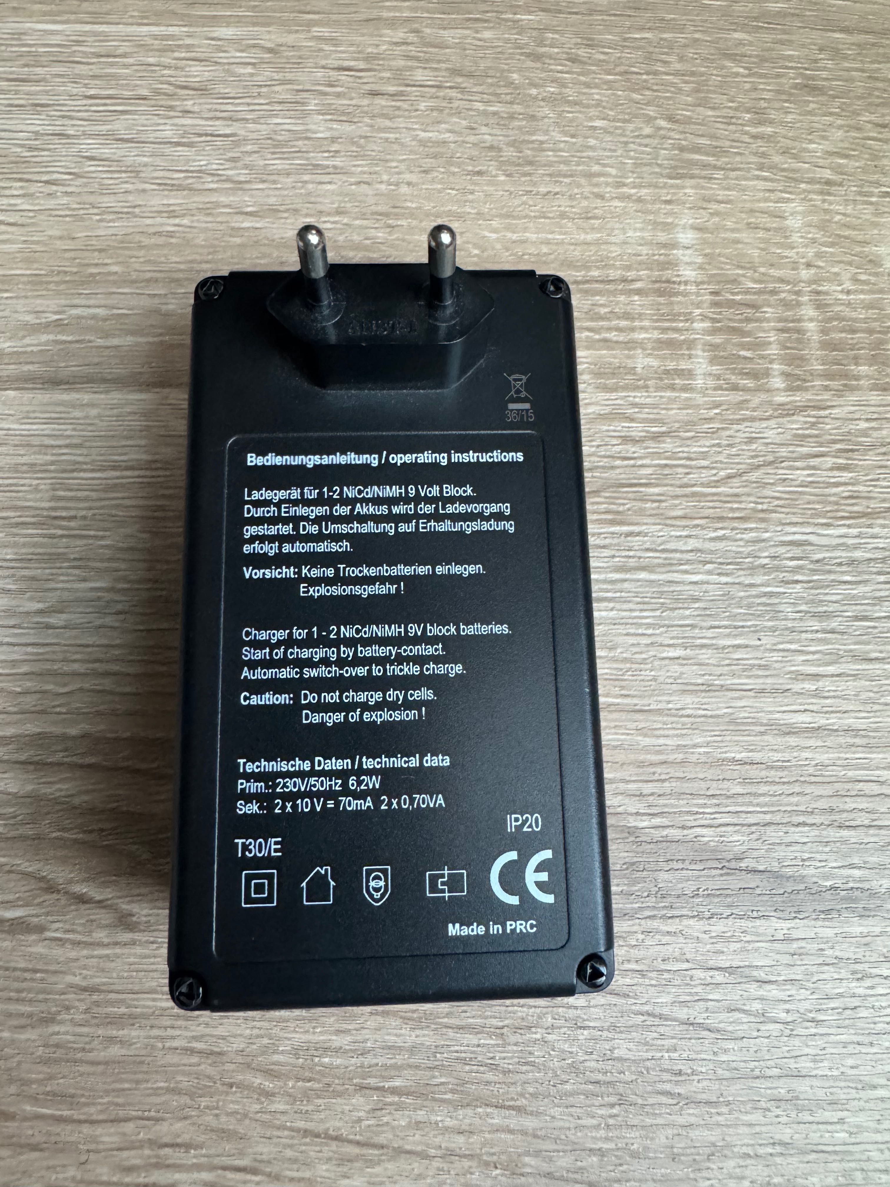 Fischer Amps Carregador Pilhas 9V