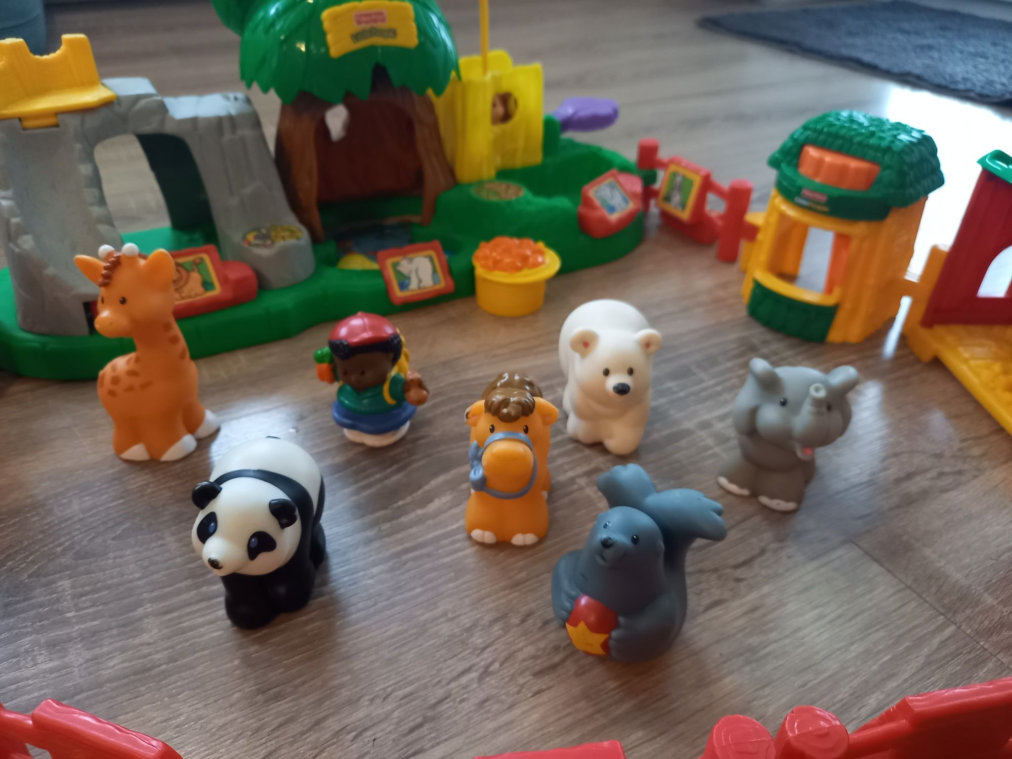 Zestaw Fisher Price Little People - ZOO