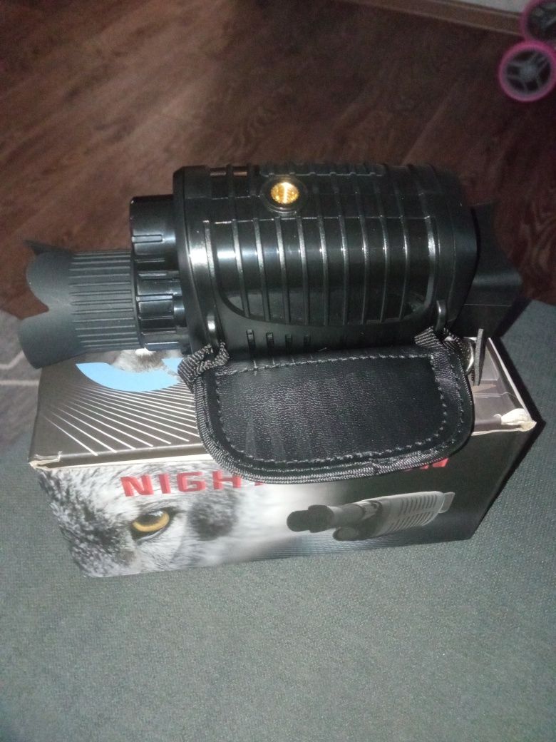 Фотовидеокамера с функцией ночного видения.