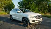 Jeep Grand Cherokee Jeep Grand Cherokee 4x4: Gotowy na każdą przygodę!