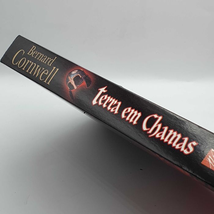 Livro - Bernard Cornwell - Terra Em Chamas - PAR6
