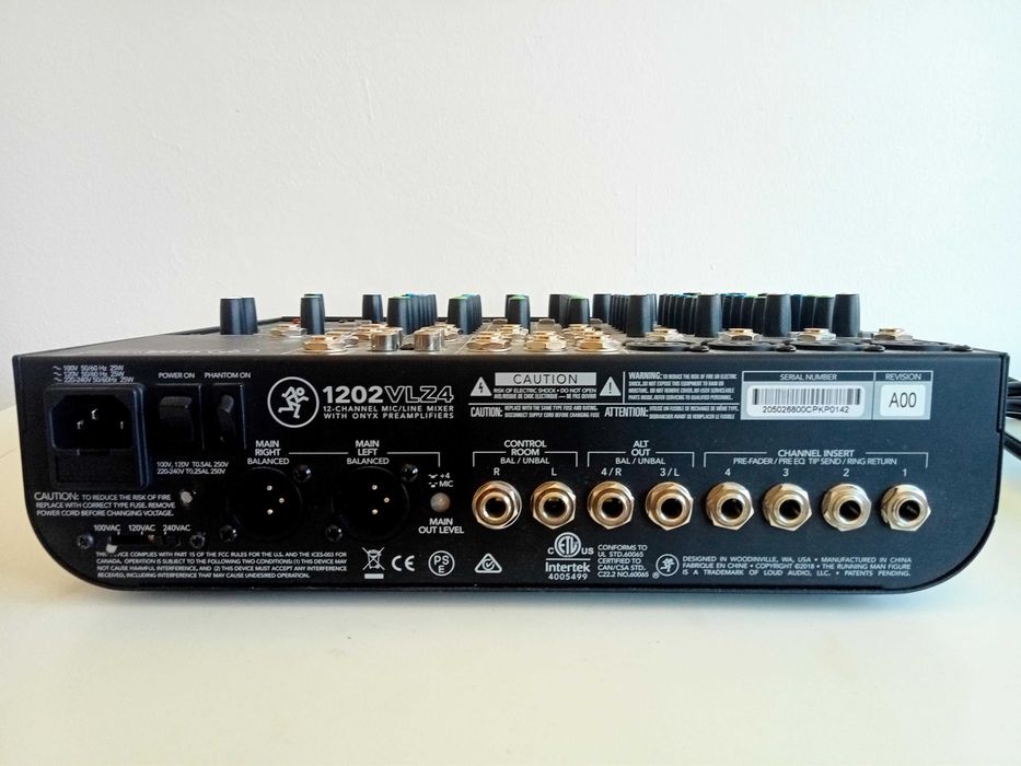 Mackie 1202 VLZ4