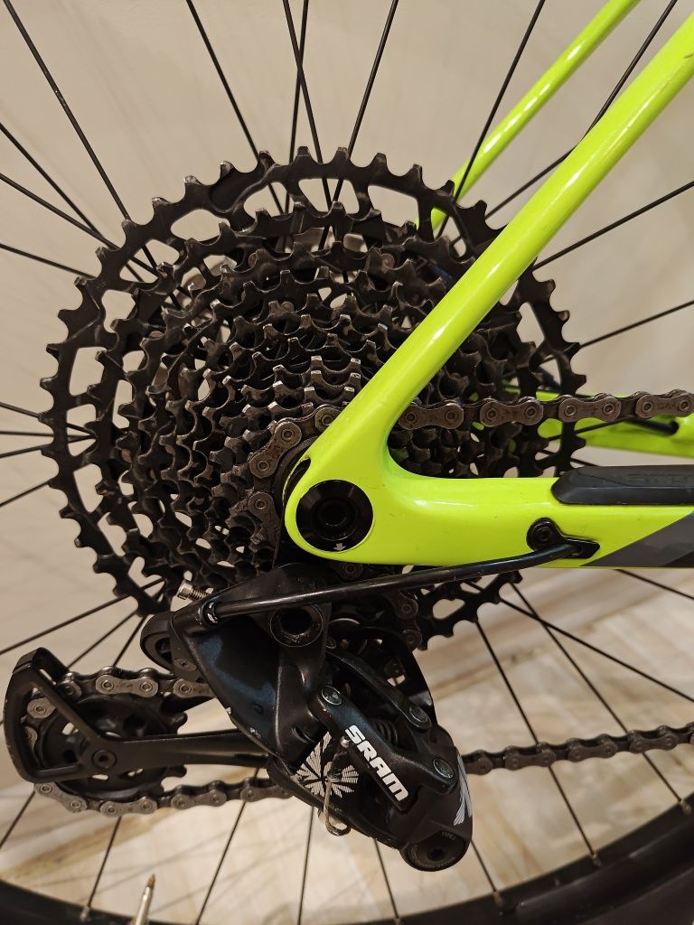 Rower MTB Scott Scale - carbon - L - SRAM NX - Shimano XT