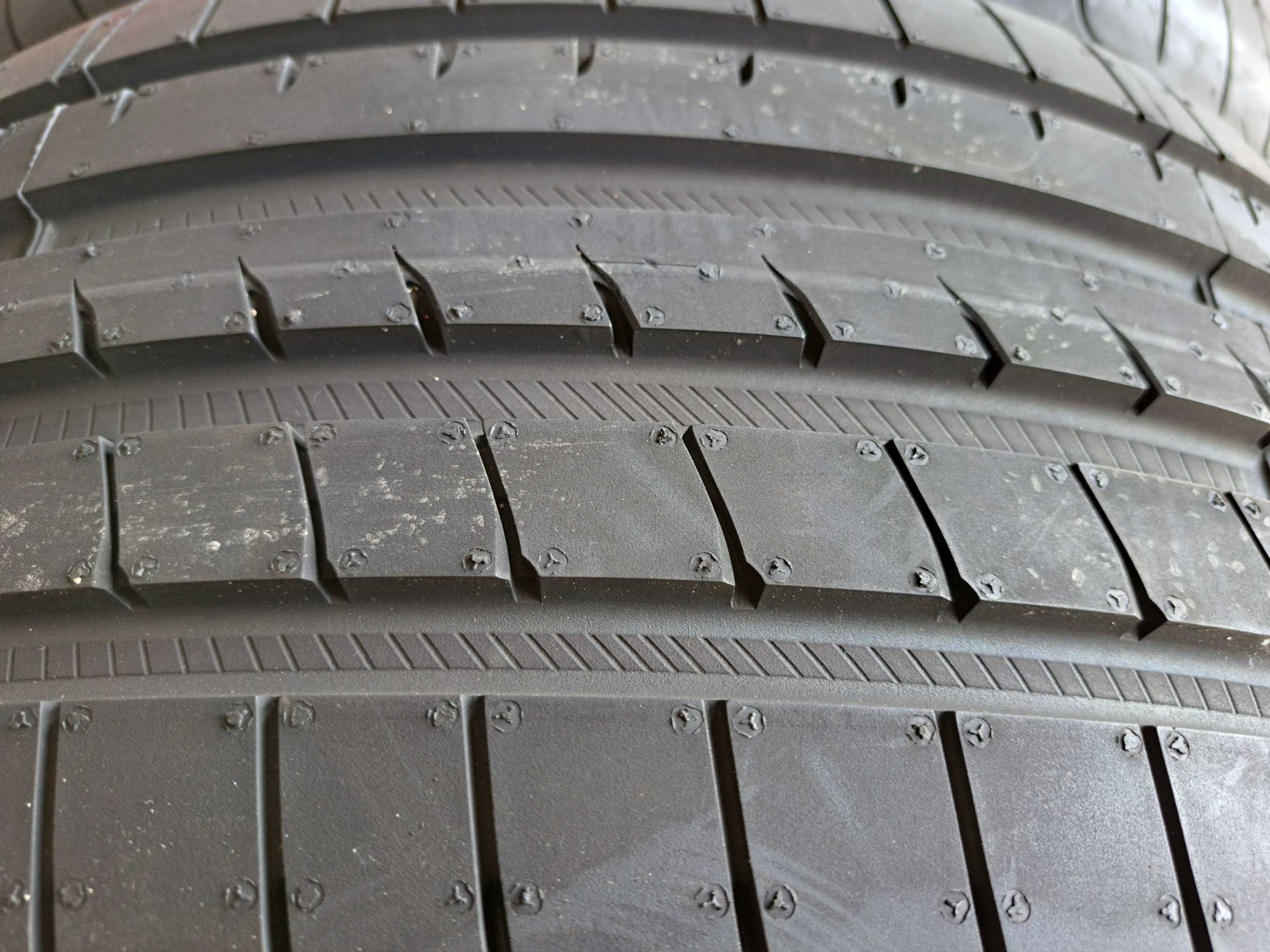 Opony Letnie 245/40R18 Goodyear Eagle F1 245/40/18 4szt Nowe Polecam !