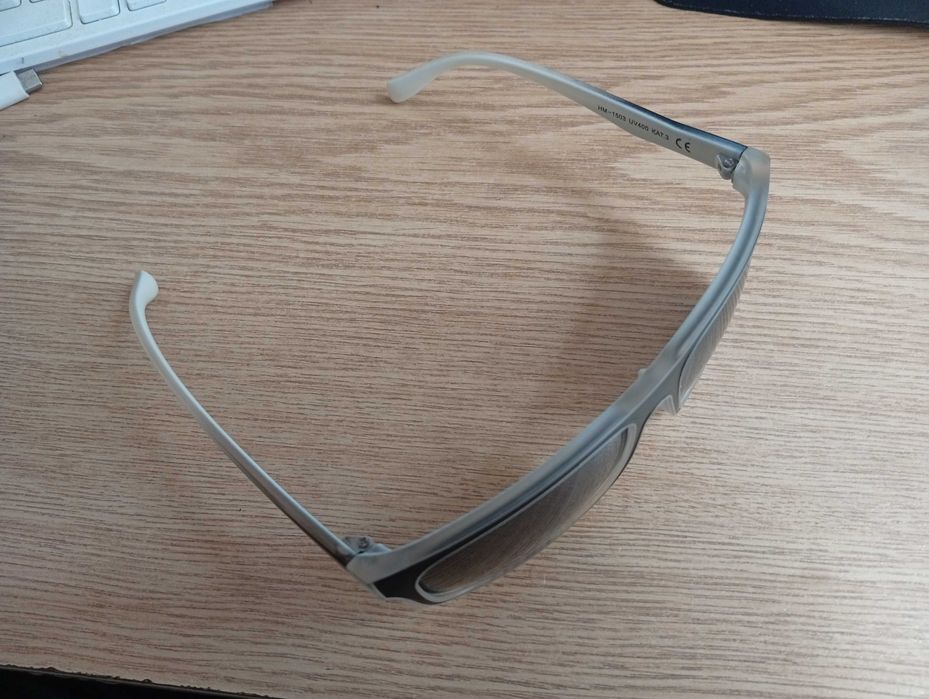 Okulary przeciwsłoneczne 2 białe-czarne