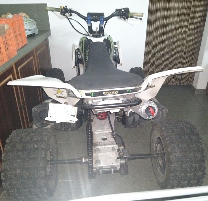 Mota Suzuki LT-Z 400 de 2004