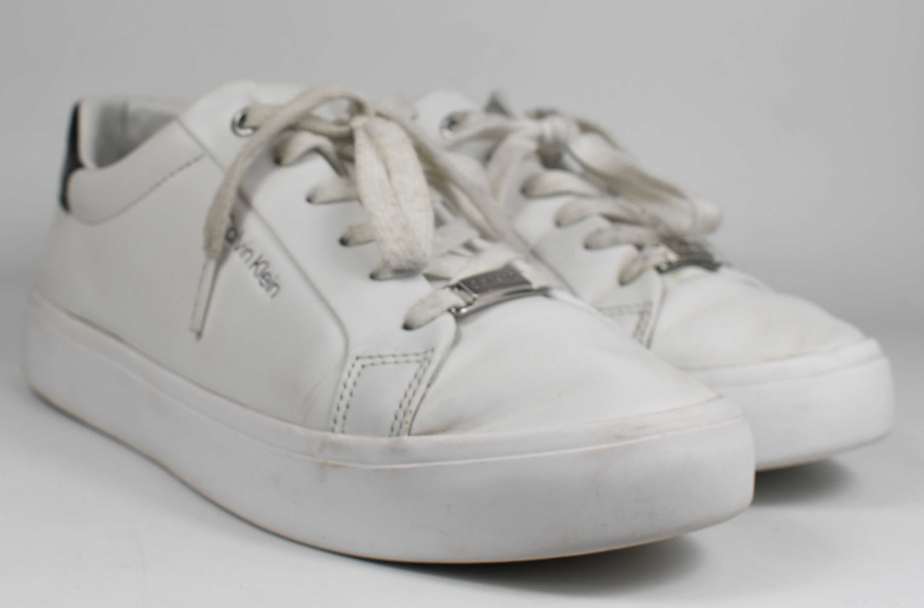 Używane Calvin Klein Sneakersy Vulcanized Lace Up Lth roz. 39