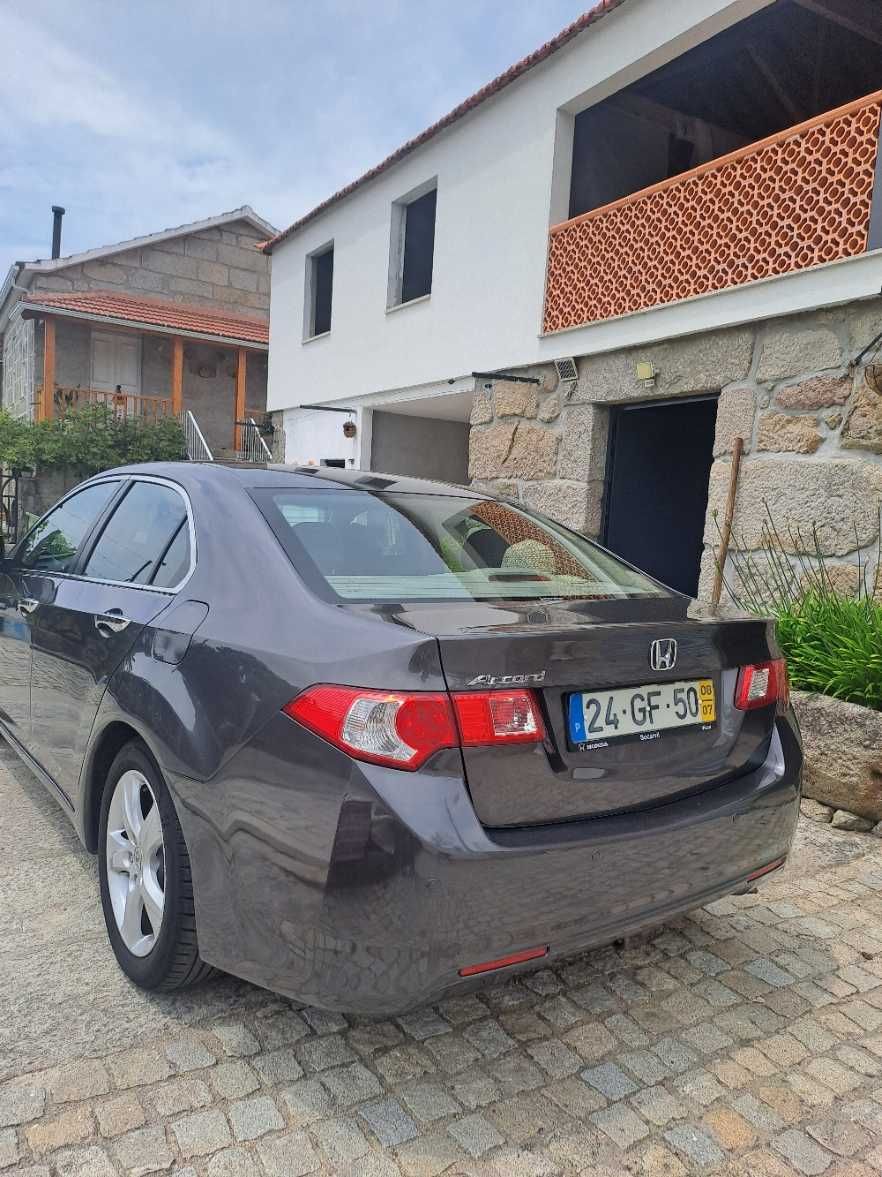 vendo automóvel Honda Accord