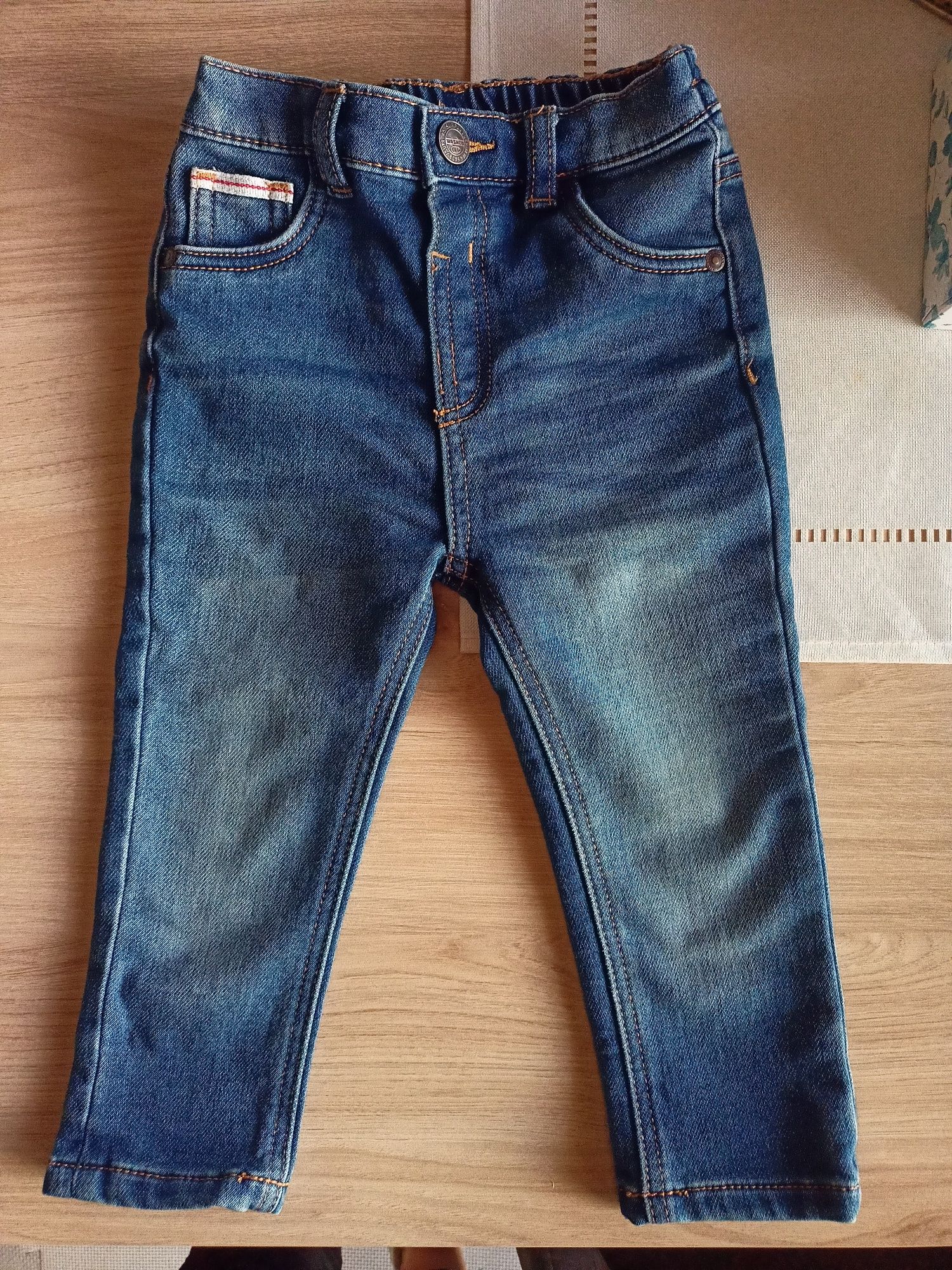 Spodnie jeans r.86