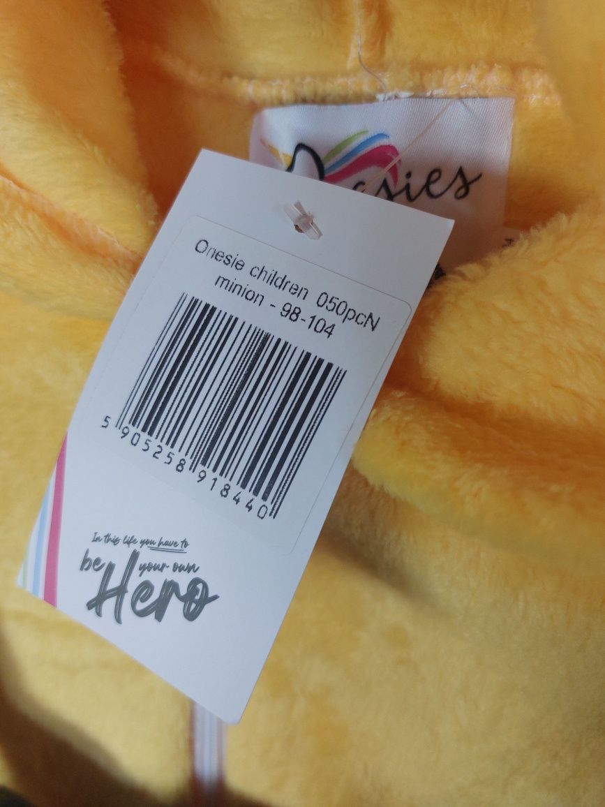Minionek przebranie za minionka kostium 98/104 strój minionka piżama