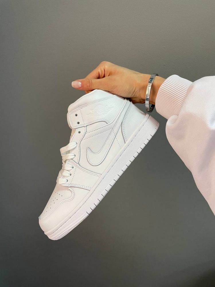 Buty Nike Air Jordan 1 All White