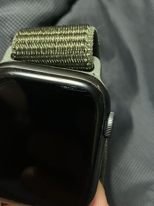 Apple Watch series 5 44mm Aluminium & Ceramic case