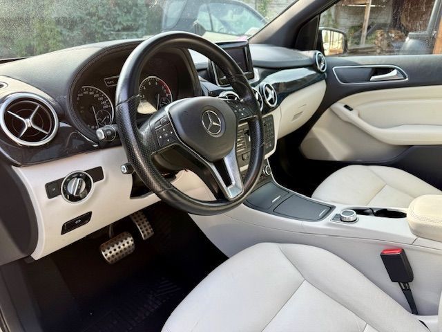 Mercedes-Benz Klasa B B 200 automat jak nowy AMG line OKAZJA !!!