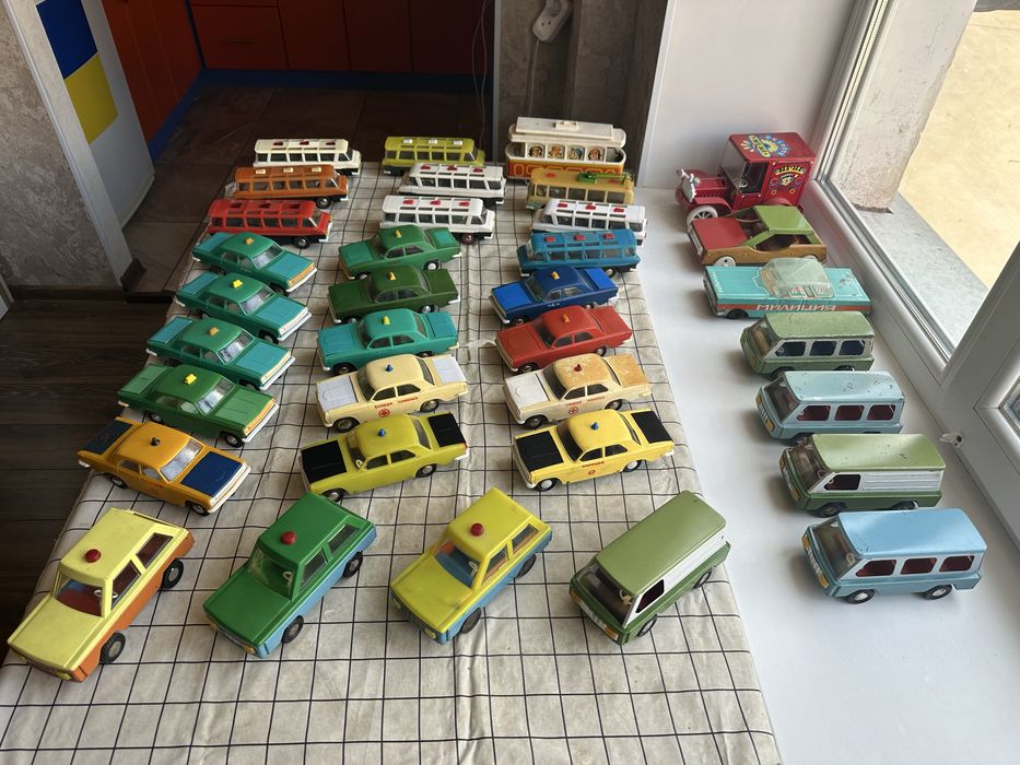 Ігрушка ссср Машинка Волга Автобус Тролейбус