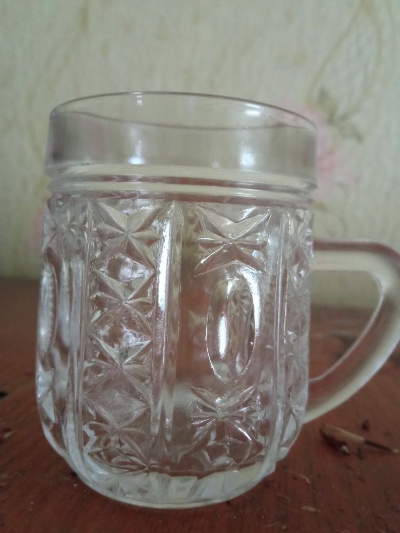 Чайные и кофейные сервизы.