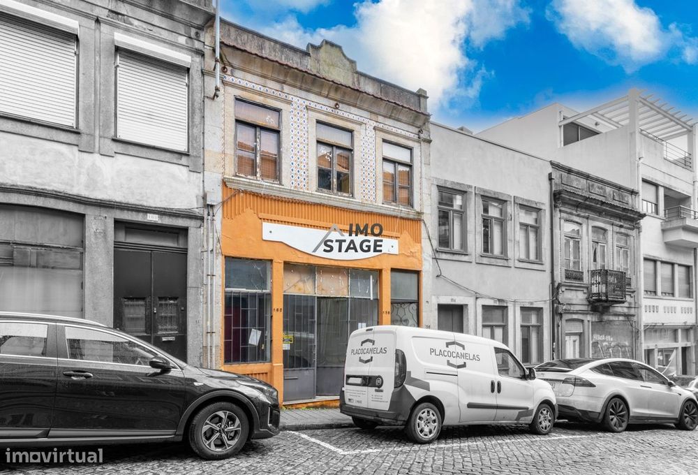 Prédio no centro histórico do Porto