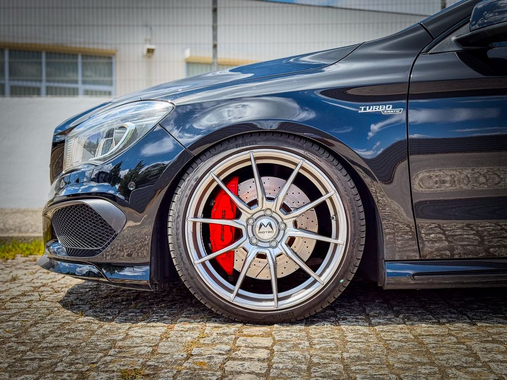 Mercedes CLA 45 Shooting Brake 381cv