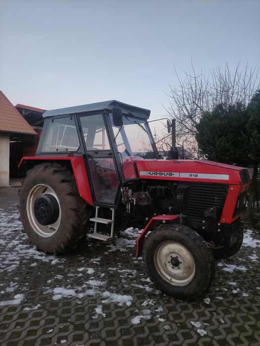 Ciągnik rolniczy Ursus 912 z turem