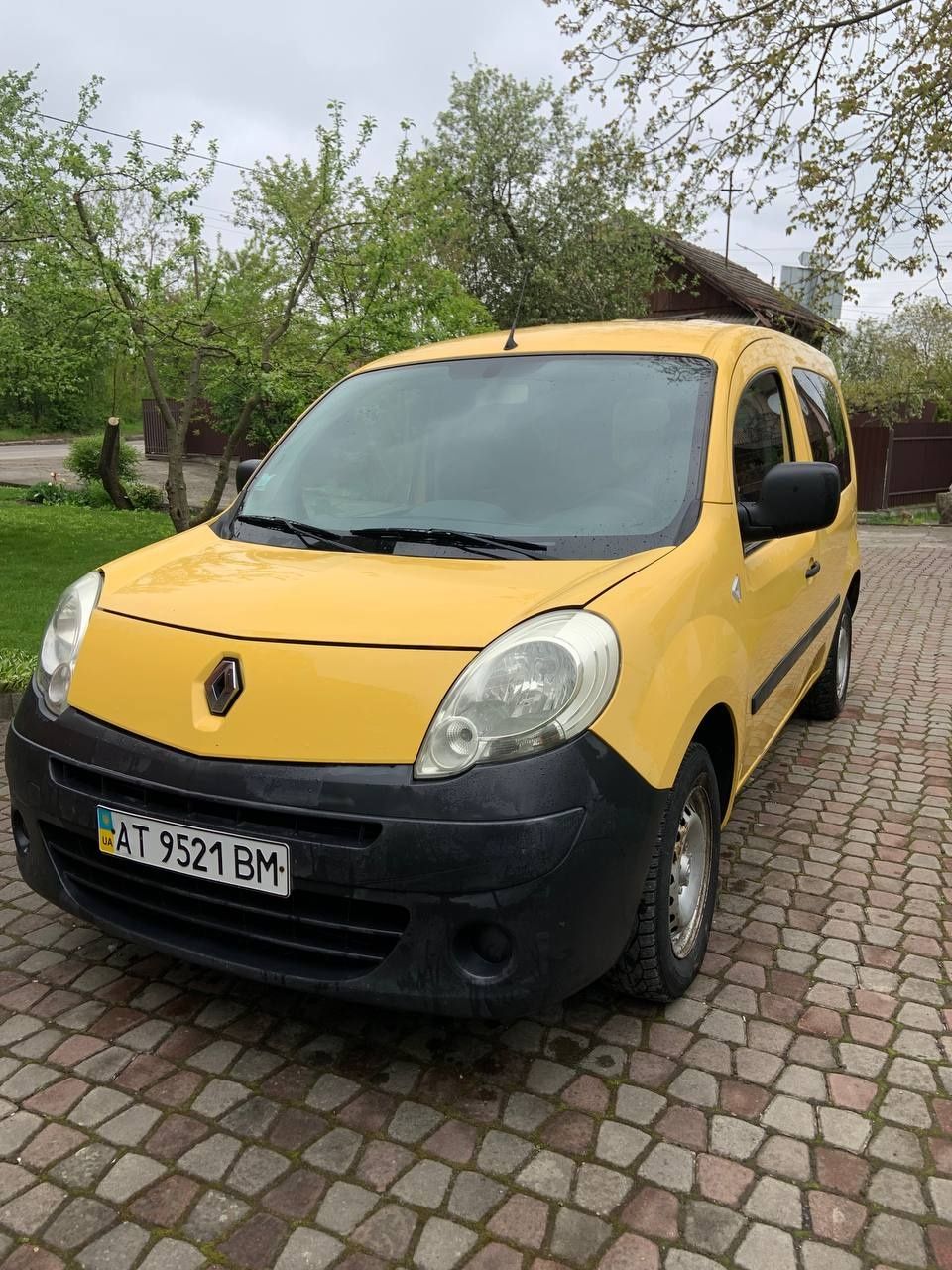 Продам Renault  Kangoo. 
Авто в рідній фарбі, ні ра